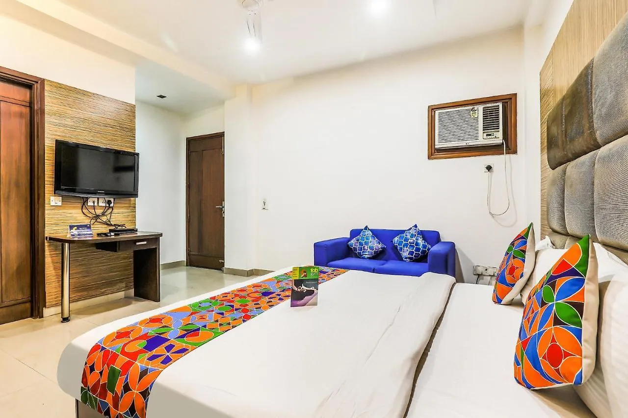 *** Hotel Fabhotel The Residency Dlf Galleria Gurgaon India