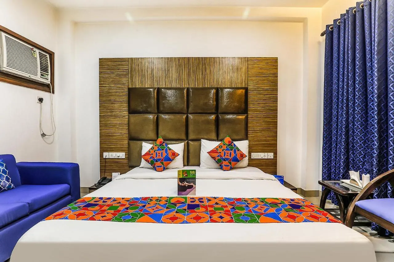 Hotel Fabhotel The Residency Dlf Galleria Gurgaon