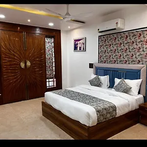 Hotel Rajmahal Suits, Gurgaon