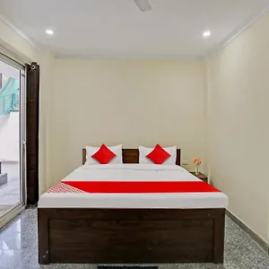 Hotel O Unicorn Near Omaxe Celebration Mall, Gurgaon